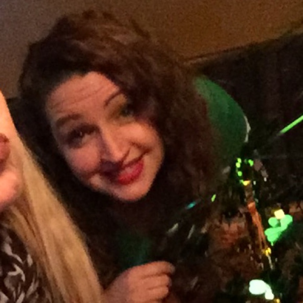 Meet your Posher, Phoebe